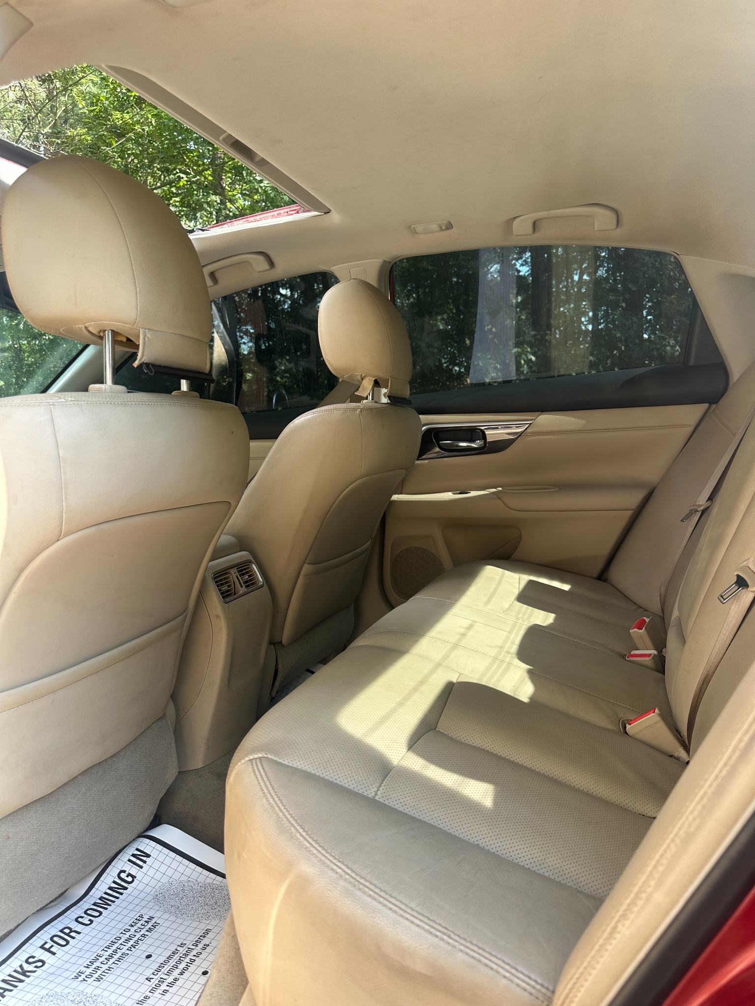 Rear leather seats and sunroof
