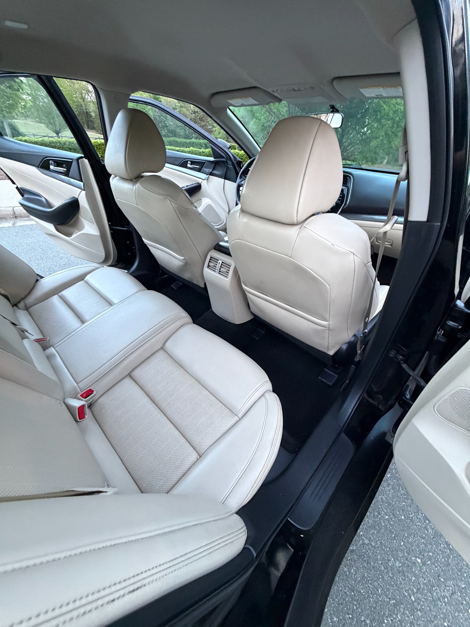 Rear passenger area